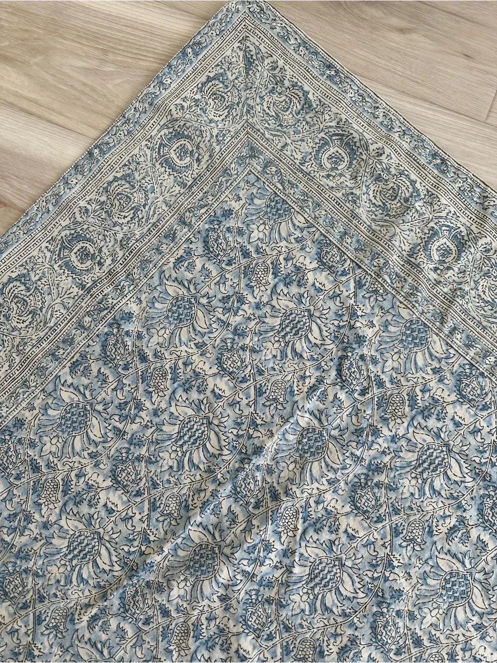 Pottery Barn Blue and Beige Floral Block-Print Tablecloth 47x47